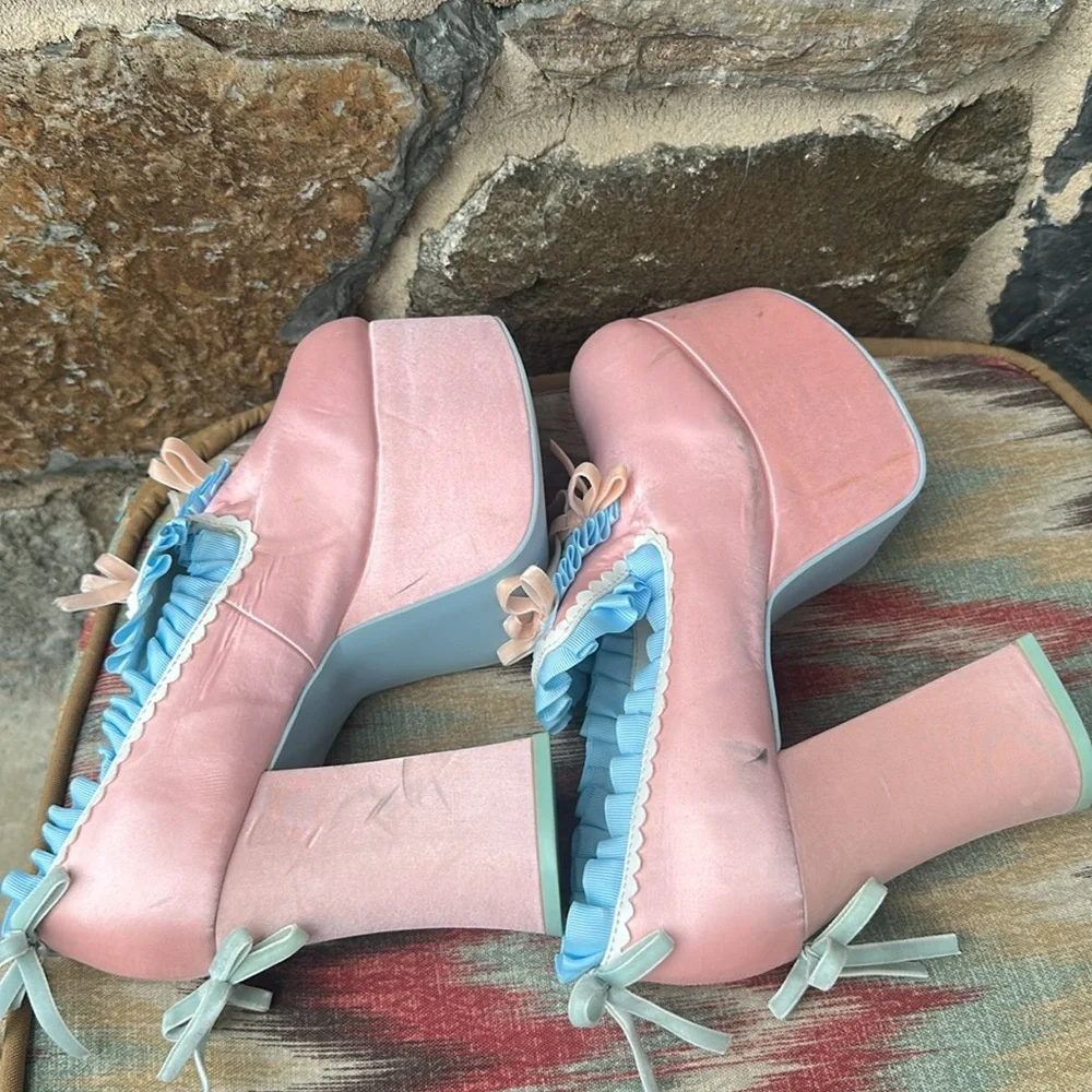 Sugar Thrillz Pastel Pink Platform Heels – Size 9M – Blue Ruffle Trim Velvet Bow